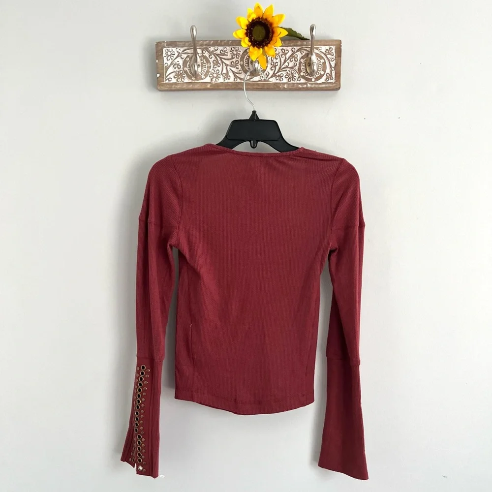FREE PEOPLE A Little Unruly Top - Size XS - Red Jasper Long Sleeve Boho - NWT
